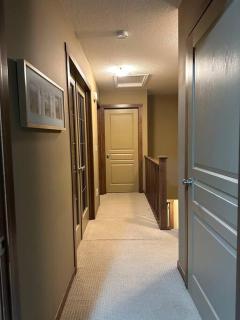 Mountain Views in Downtown - 3