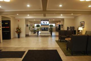 Best Western PLUS Fort Saskatchewan Inn & Suites - Fort Saskatchewan - 2