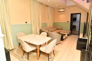 4 bedroom Luxury Apartment - Lagos - 4