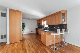 Luxury NY Retreat with Free Parking! - White Plains - 3