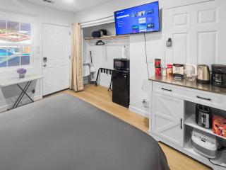 Downtown San Jose Priv Entry Priv Bath SJSU and AC - 4