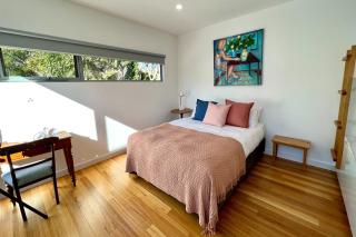 BEACHHOUSE BINALONG Luxury waterfront holiday house at Bay of Fires - Binalong Bay - 2