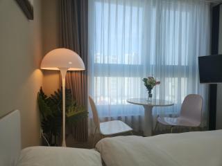 Daegu Star B&B DSR Hotel lily guestroom - Daegu - 0