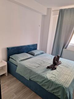 Luxury Daniel Apartament Residence Militari - Roşu - 3