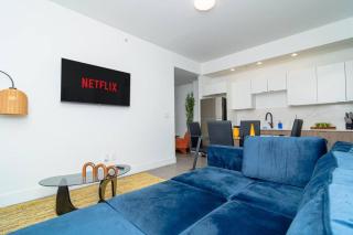 Cozy Miami 2BR Oasis Near Brickell, Calle Ocho & Marlins Stadium - 2