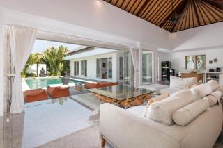 Wonderful 4Br Villa in Seminyak - Seminyak - 4