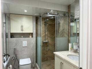 RARE FIND! UNBEATABLE LOCATION! FIVE STARs, SPARKLING APARTMENT IN THE HEART OF YEREVAN! - 5