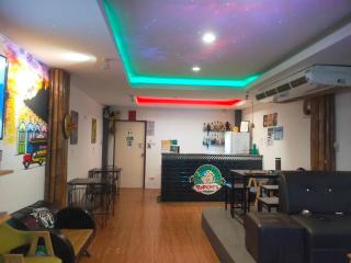 Popeyes Hostel Patong - Patong - 8