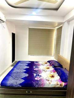 Cozy 2BHK with Balcony & Kitchen - Nagpur - 1
