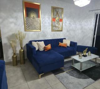 Cómodo apartamento - 0