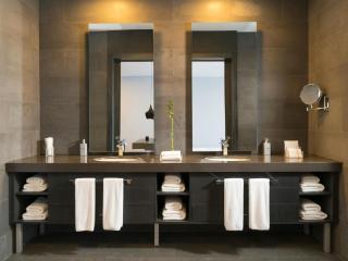 Palm Square - 3
