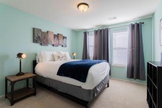 Spacious Family Friendly Townhome in Central Park - 7