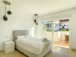 Aloha Hill Club Exclusive Apartment with Premier Resort Amenities - Marbella - 5