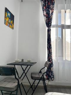 Lower Town Studio #2 - 6