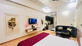 Beautiful Luxury Studio In Noida - Ghaziabad - 0