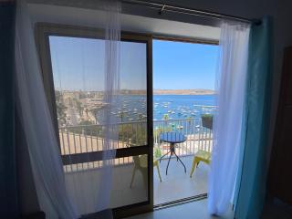 St Paul's Bay Sunset View Apartment - Cosy 2 Bed Apartment no 1 - St Paul's Bay - 6
