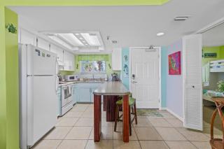 Oceania Plaza 202 - 1