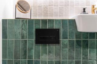 Birmingham City Centre Apartment - Sleeps upto 6 guests, on street car parking - 2