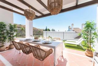 Paraiso Pueblo Deluxe Family Resort Pools Gym - Estepona - 7