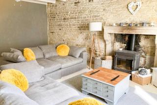 Rural 3 Bedroom Gite with Swimming Pool - - 7