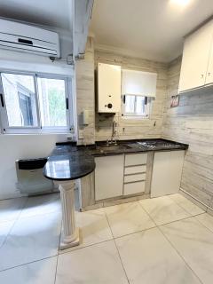 Apartamento con 2 dormitorios en el corazón de Recoleta - Buenos Aires - 2