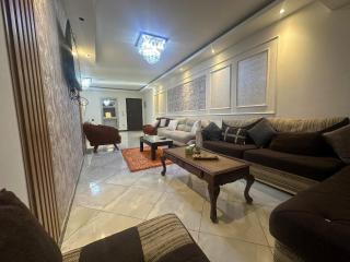 شقة فاخرة في شارع المنيل برج 12 - Il Cairo - 2