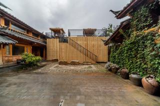 Walk Together Hotel - 1