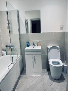 Nice Double Room with private Bathroom - Barking - 3