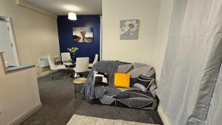 2 bedroom flat in Gloucester - Gloucester - 0