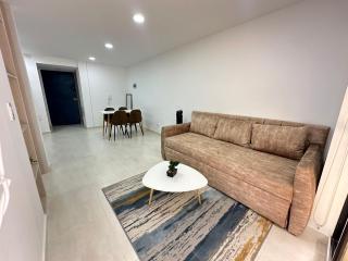 Hito 101 Amplio Apartaestudio en Av 19 norte con balcon - Armenia - 0