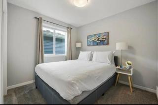 Livingston Luxury - Modern Home - 5