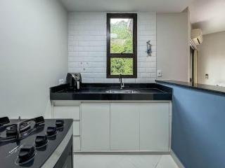 Flat com serviços e vista mar - 2