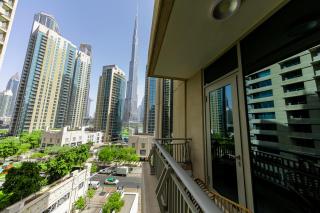 VIP Experience Dubai Downtown at Boulevard Central T2 - Burj Khalifa View - Modern Luxury Apartments - Dubai - 9