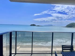 Frente Mar! Alto padrão na Praia de Palmas! OO02I - 5