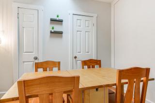 Walk Downtown Takoma Park Escape with Large Yard! - Takoma Park - 2