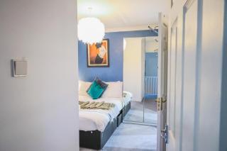 Contractors Long & Short Stay near City Centre by AltoLuxoExperience Short Lets & Serviced Accommodation with Free Parking & Wifi - Bristol - 2
