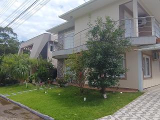 Casa 4 quartos a 2 km da praia da Cachoeira do BJ - Florianópolis - 0
