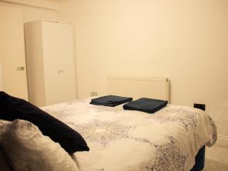 Spacious, lovely 2 bedroom flat in Woolwich - 5