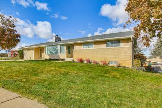 Family Home with Games and Fenced Yard in South Ogden - 8