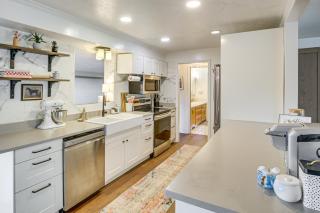 Family Home with Games and Fenced Yard in South Ogden - South Ogden - 2