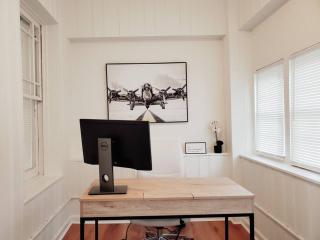 Less than 10 mins from Downtown, early checkin-subject to availability, pool table - 4
