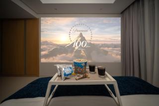 Paramount Midtown by Luxe Living - 8