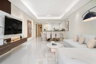 Paramount Midtown by Luxe Living - Dubai - 3