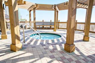 Pelican Beach Resort 501 - 5