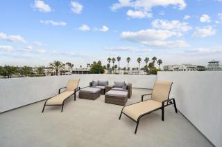 Epitome of Newport Beach Living Steps from Beach - 1