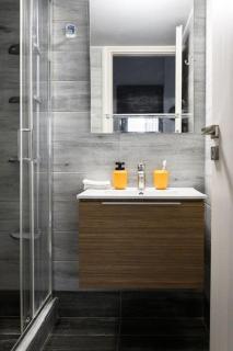 Piraeus Gem - Netflix, Nespresso and Style - Pireo - 4