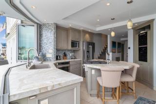 Waterfront Newport Beach, Balcony Views Hot Tub - 5