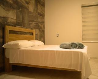 Casa Amarilla Homestay - 8