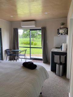 Cambridge Countryside Guest Room - 4