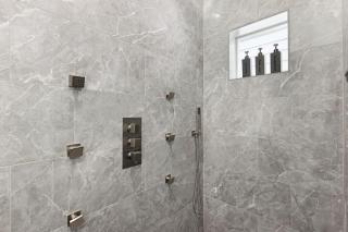 Newly Built Modern 3 Bedroom Houston Home - Houston - 2